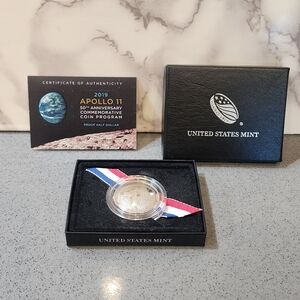 2019 S Apollo 11 50th Anniversary Curved Coin Proof Clad Half Dollar